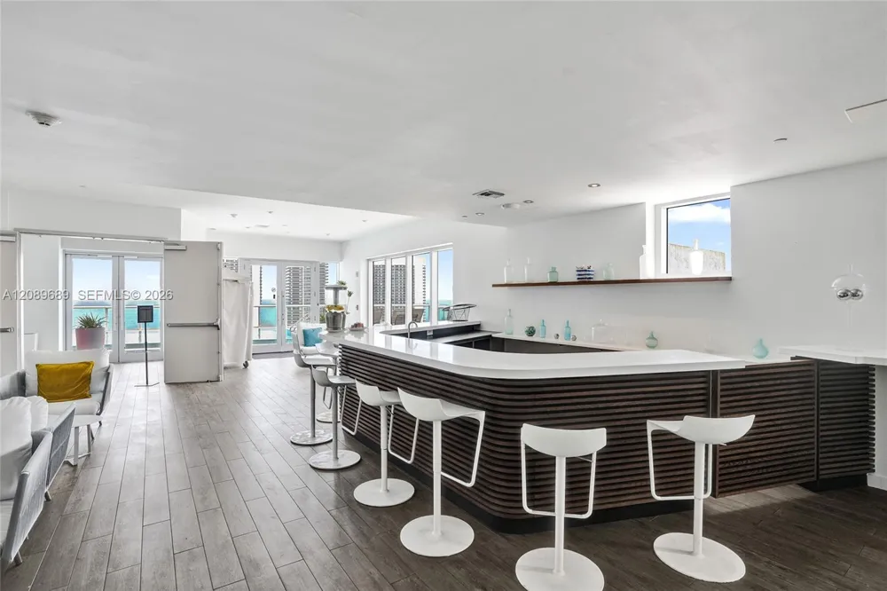 2600 E Hallandale Beach Blvd #T1002 Hallandale Beach, FL 33009
