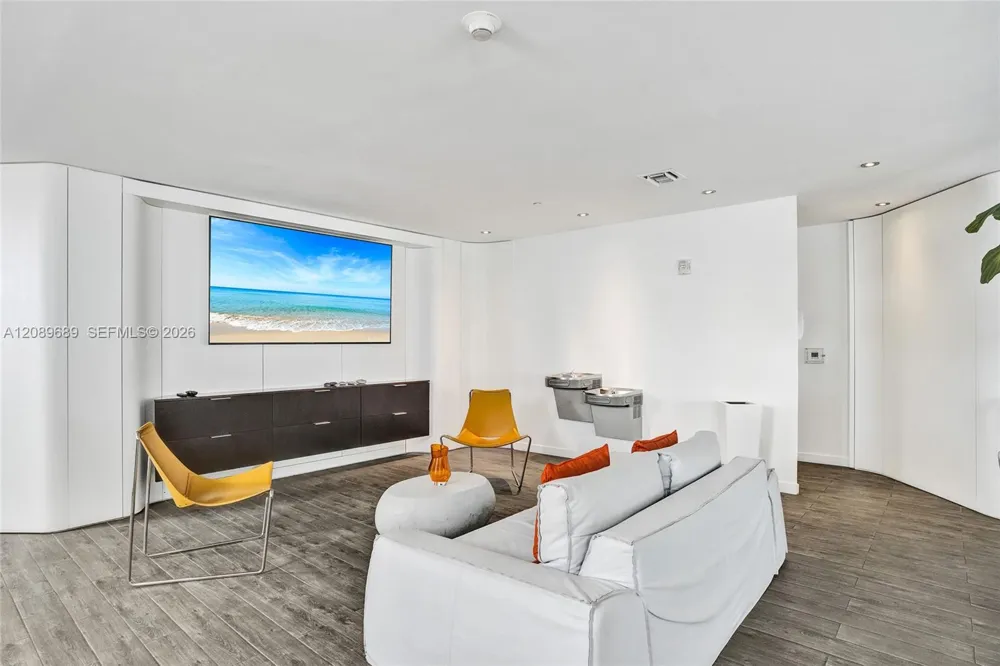 2600 E Hallandale Beach Blvd #T1002 Hallandale Beach, FL 33009