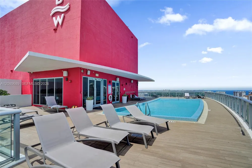 2600 E Hallandale Beach Blvd #T1002 Hallandale Beach, FL 33009