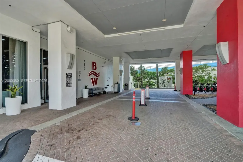 2600 E Hallandale Beach Blvd #T1002 Hallandale Beach, FL 33009