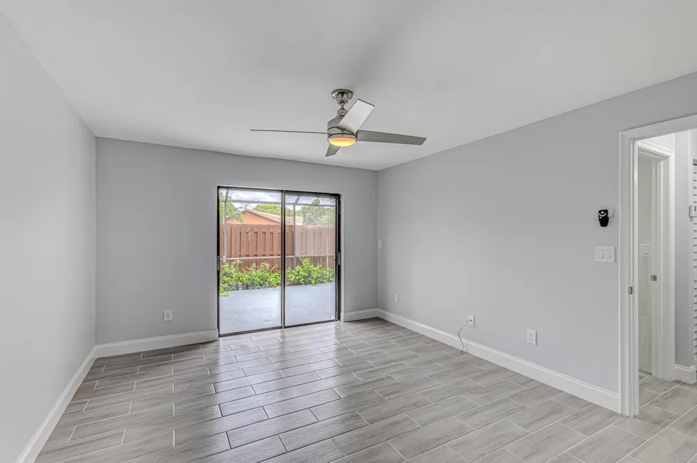 1240 SUMMIT PLACE CIRCLE #D West Palm Beach, FL 33415
