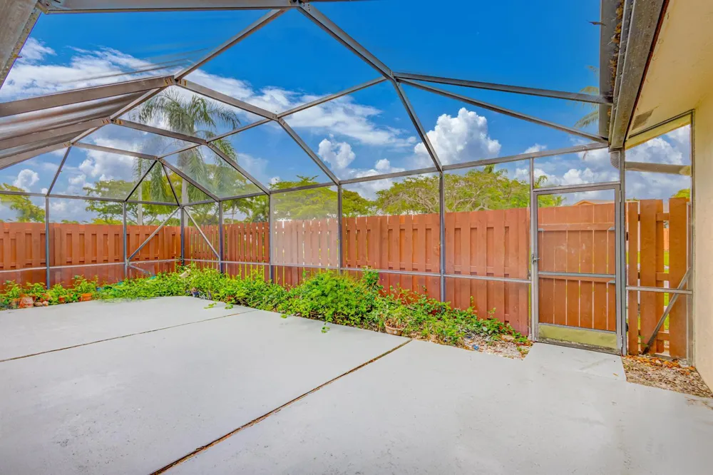 1240 SUMMIT PLACE CIRCLE #D West Palm Beach, FL 33415