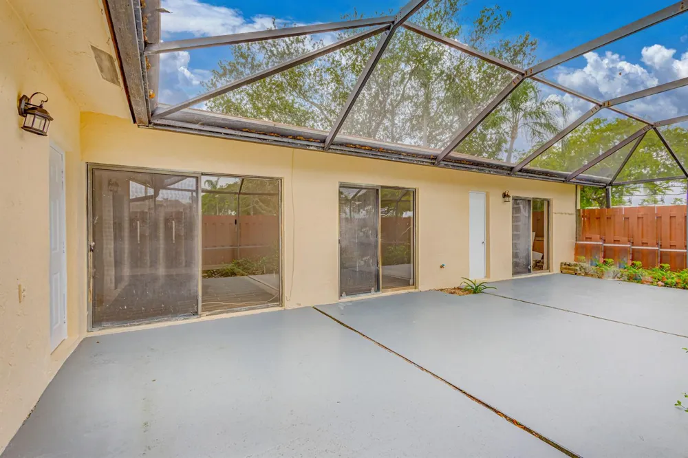 1240 SUMMIT PLACE CIRCLE #D West Palm Beach, FL 33415