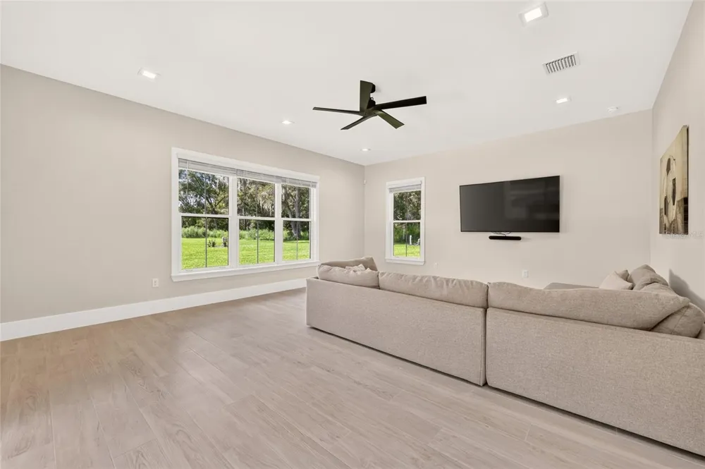 1060 SE 52ND COURT ocala, FL 34471