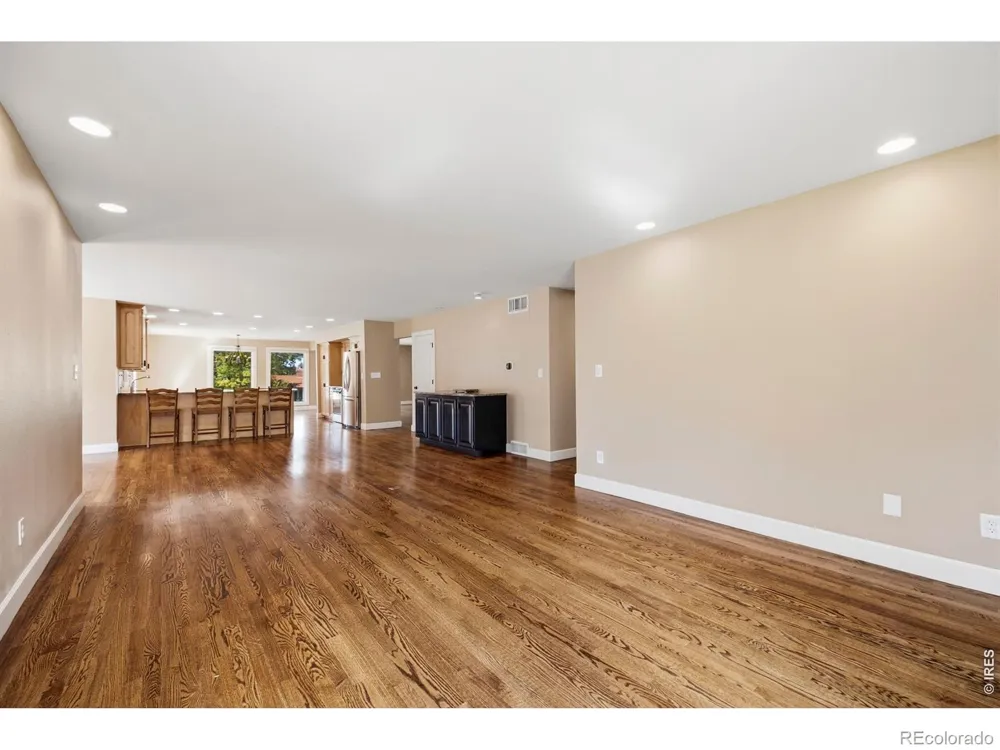 9004 Walker Road Niwot, CO 80503