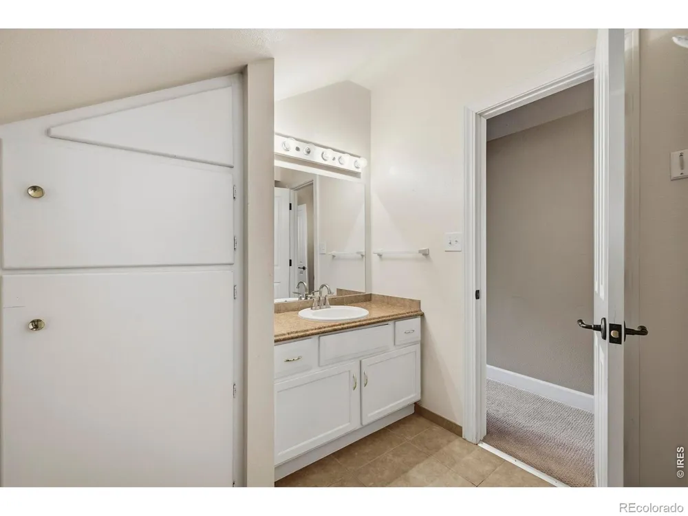 9004 Walker Road Niwot, CO 80503