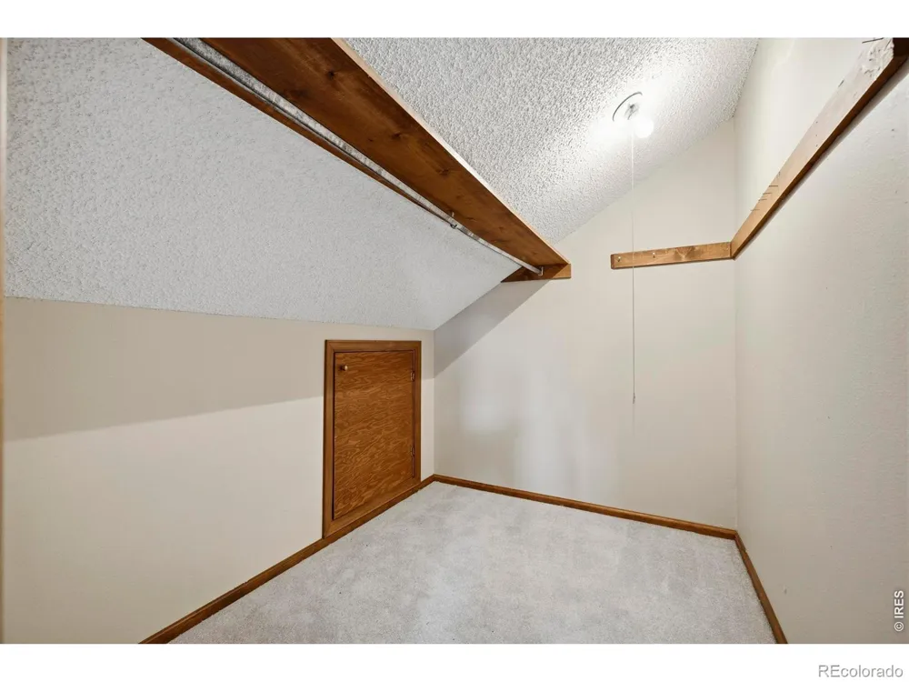 9004 Walker Road Niwot, CO 80503