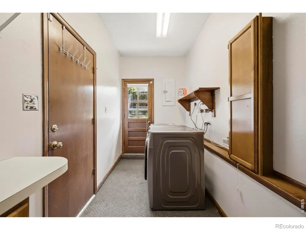 9004 Walker Road Niwot, CO 80503