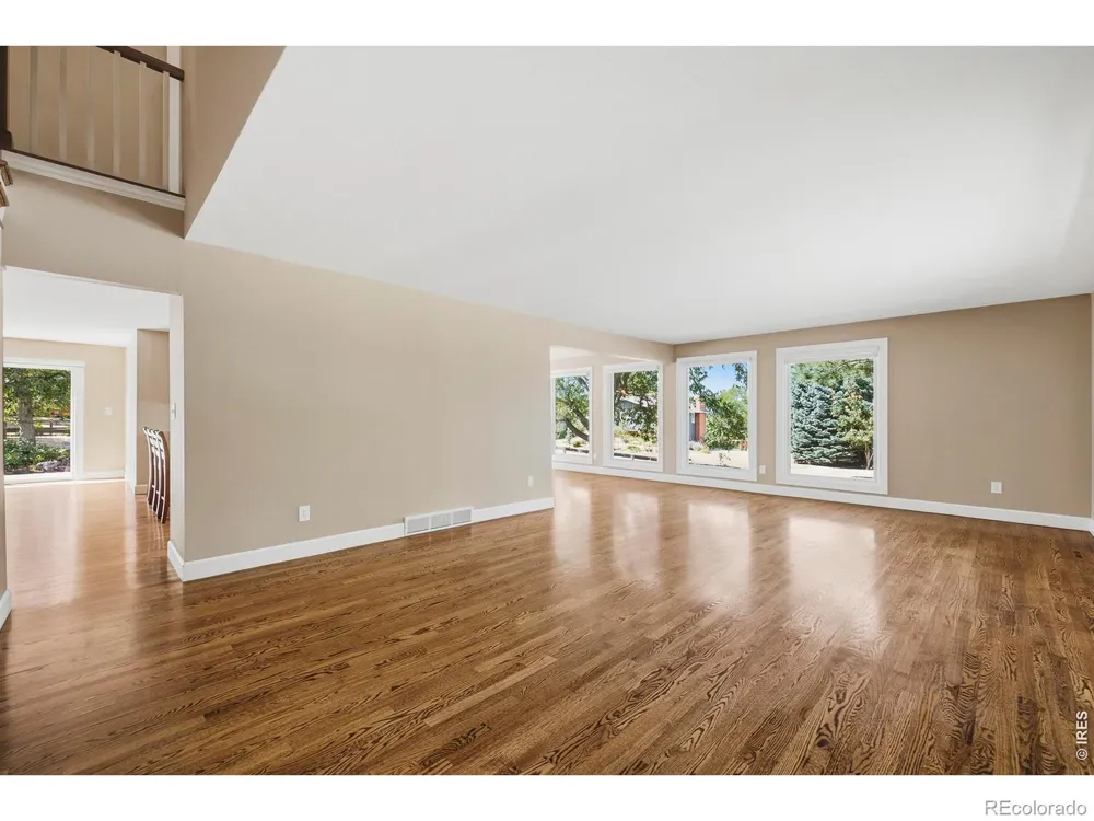 9004 Walker Road Niwot, CO 80503