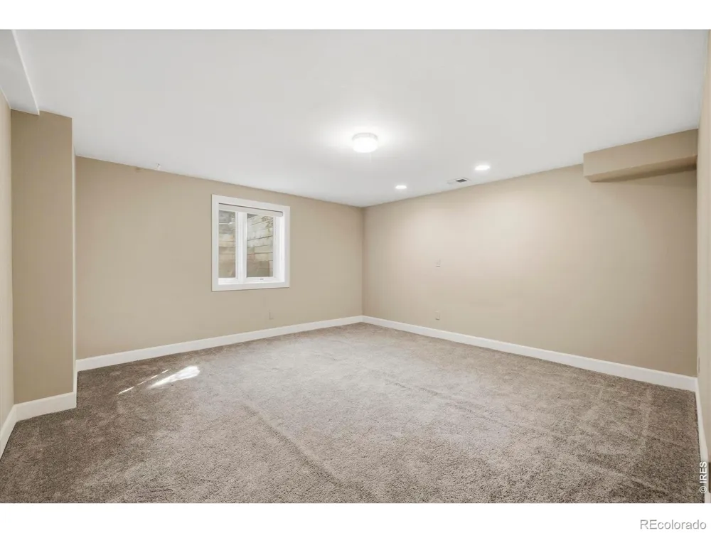 9004 Walker Road Niwot, CO 80503