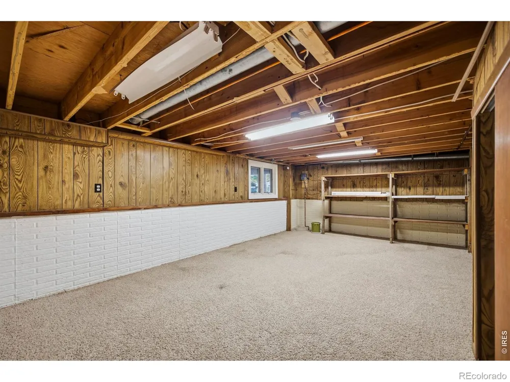 9004 Walker Road Niwot, CO 80503