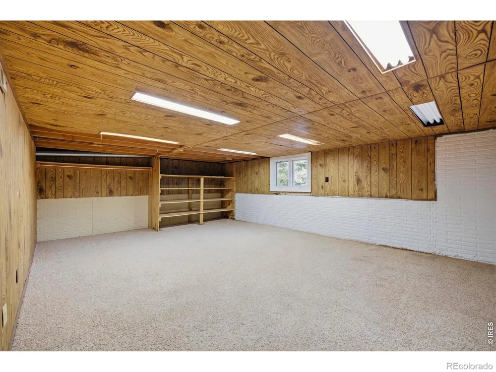 9004 Walker Road Niwot, CO 80503