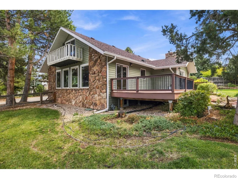 9004 Walker Road Niwot, CO 80503