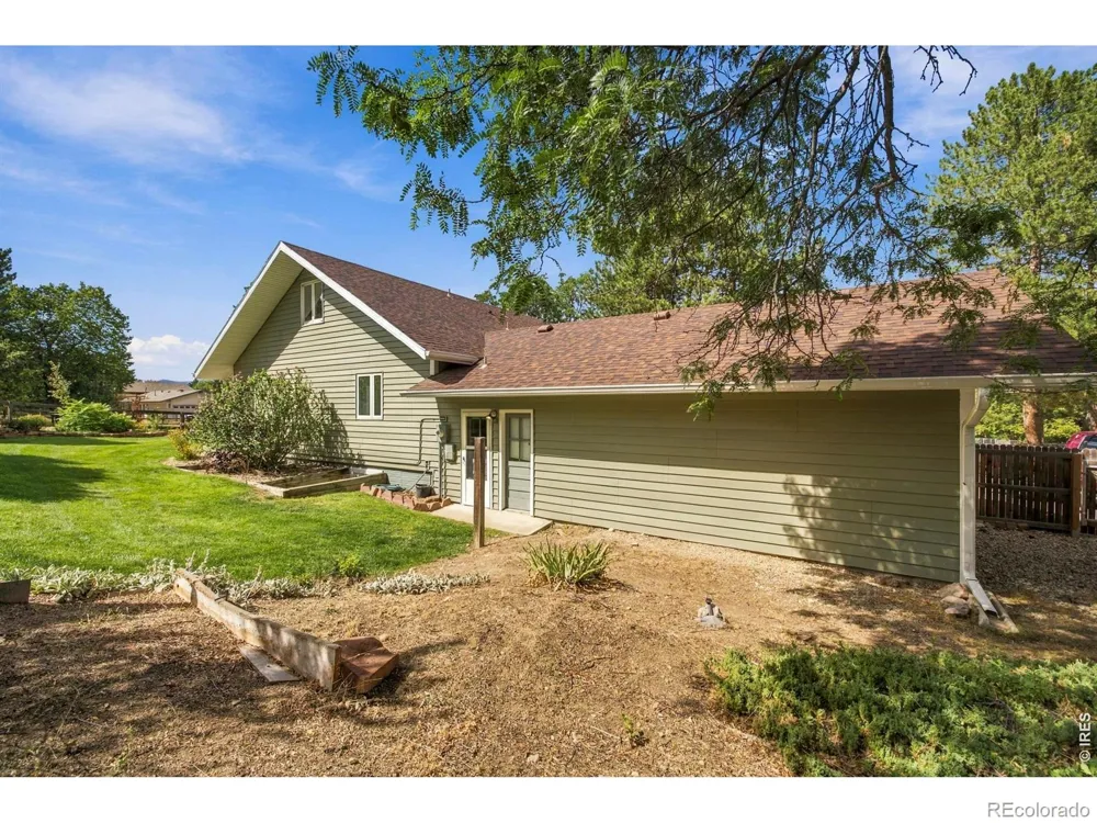 9004 Walker Road Niwot, CO 80503