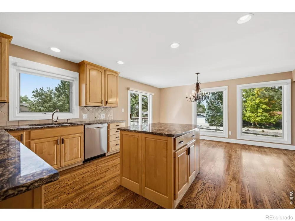 9004 Walker Road Niwot, CO 80503