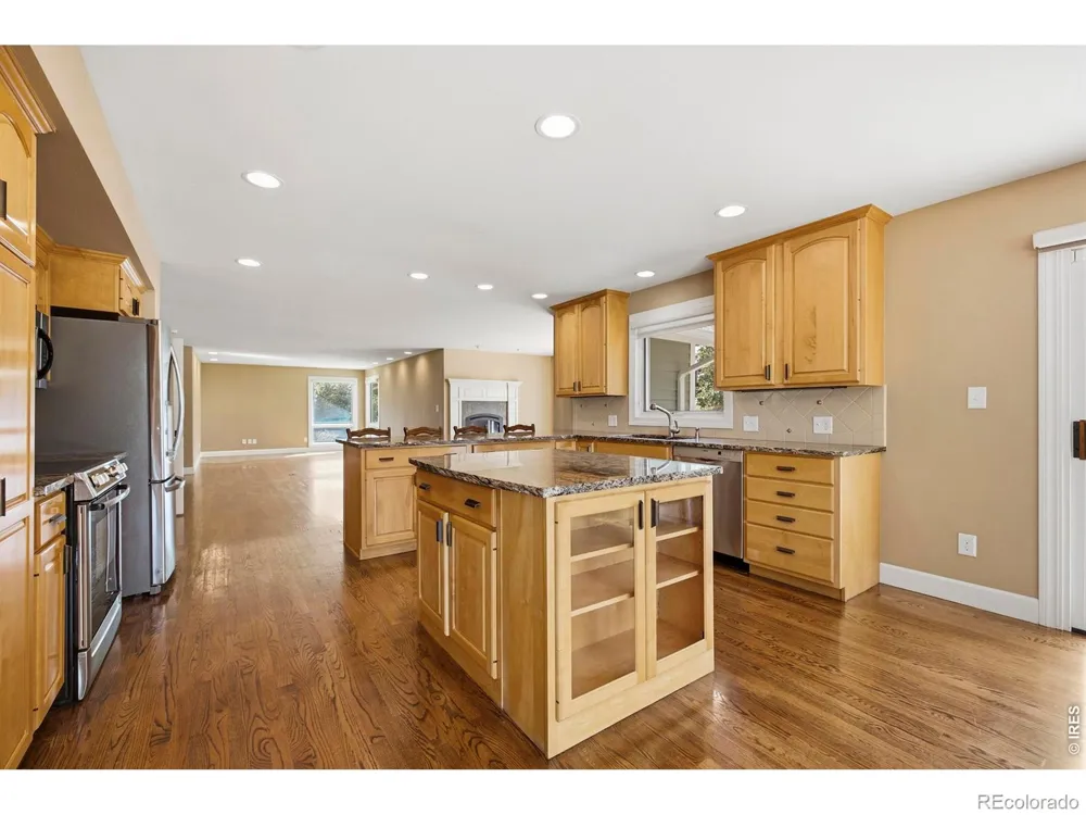 9004 Walker Road Niwot, CO 80503