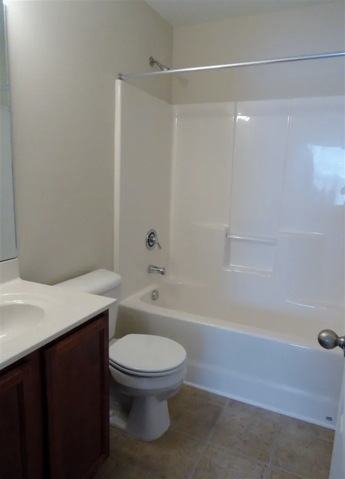 1404 Old Folkstone Road #Apt 4 Sneads Ferry, NC 28460