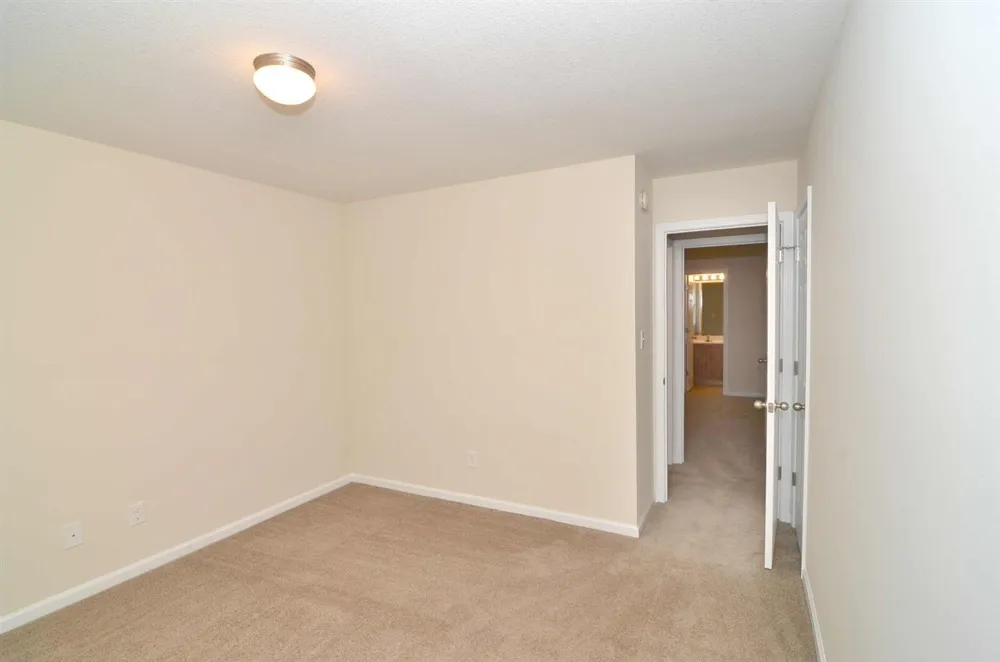 1404 Old Folkstone Road #Apt 4 Sneads Ferry, NC 28460
