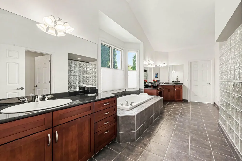 5407 Pinnacle Court Ann Arbor, MI 48108