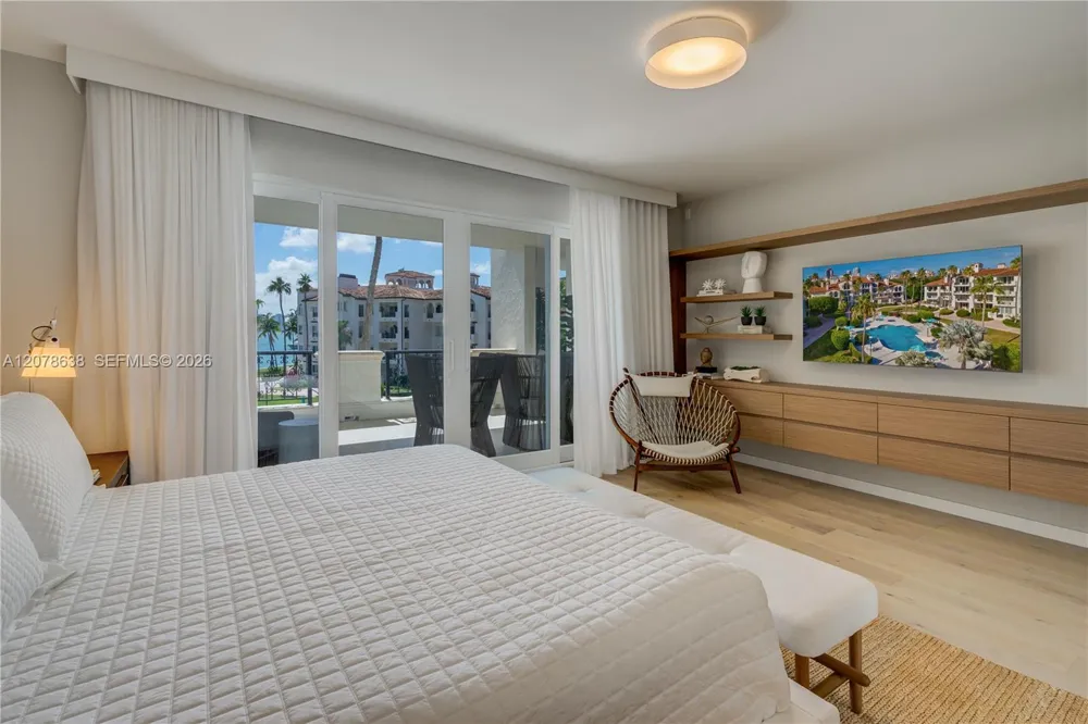 2035 Fisher Island Dr #2035 Miami Beach, FL 33109