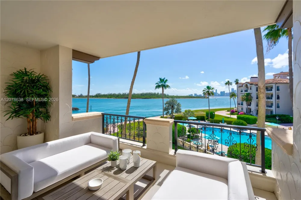 2035 Fisher Island Dr #2035 Miami Beach, FL 33109