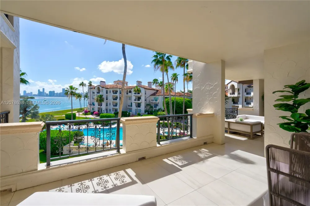 2035 Fisher Island Dr #2035 Miami Beach, FL 33109