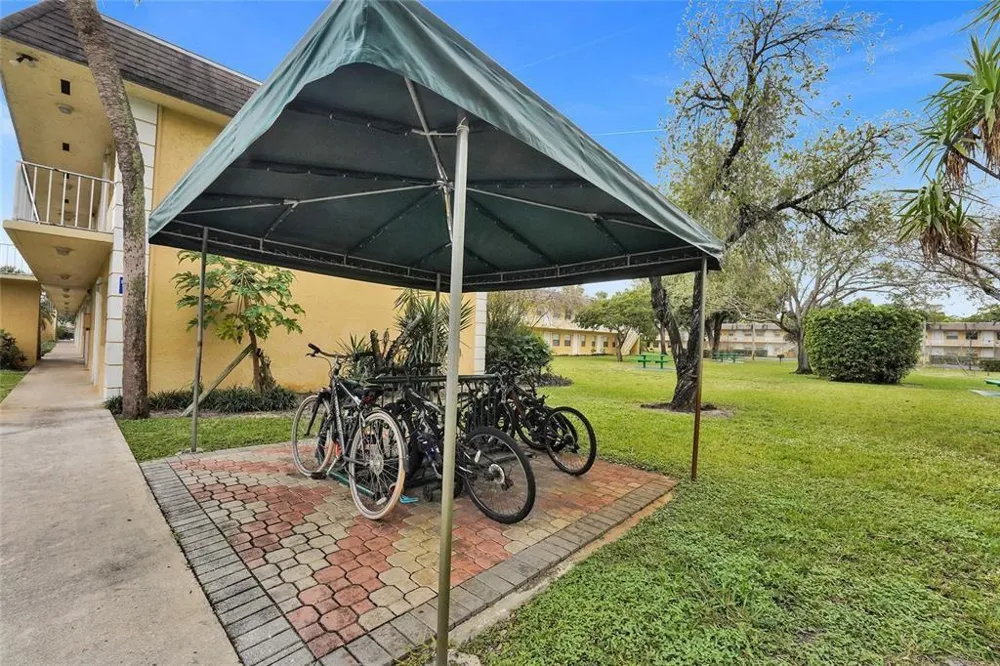 5186 NE 6TH AVENUE #719 Oakland Park, FL 33334