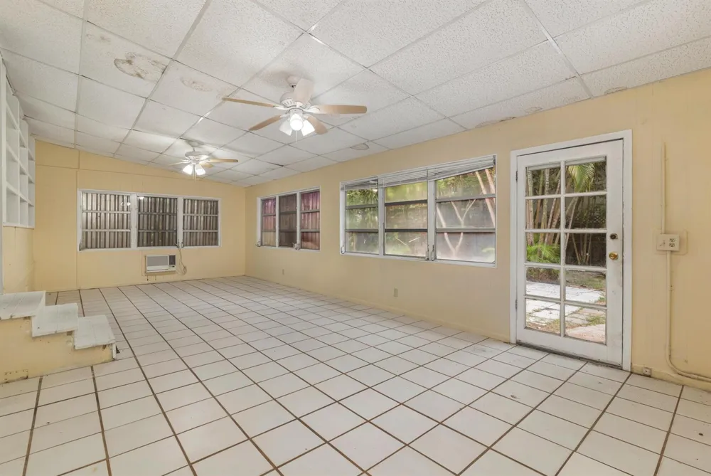 324 Albemarle Road West Palm Beach, FL 33405