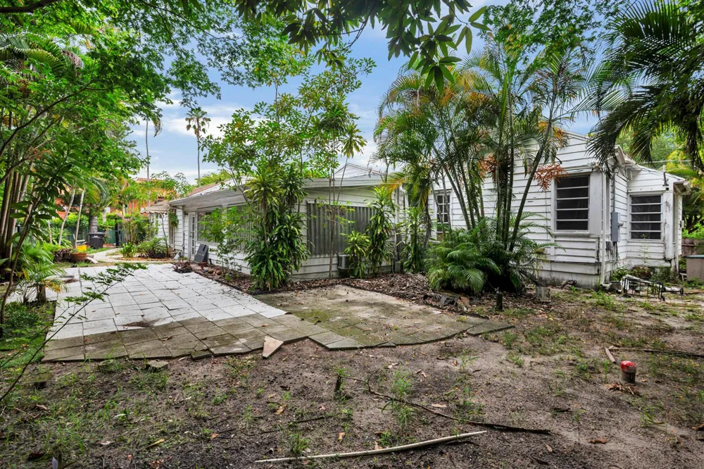 324 Albemarle Road West Palm Beach, FL 33405