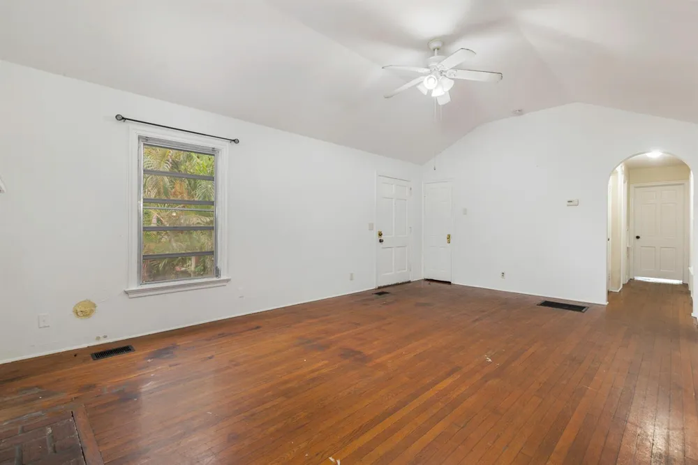 324 Albemarle Road West Palm Beach, FL 33405