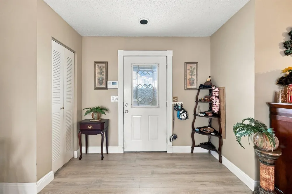 5215 W Canal Circle Lake Worth, FL 33467