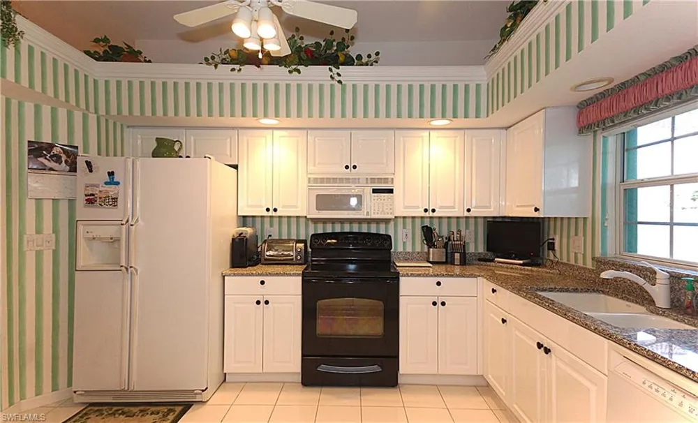 322 Melrose Place #31 Naples, FL 34104