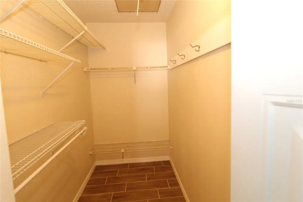 2201 HOLKHAM PLACE #114 Sun City Center, FL 33573