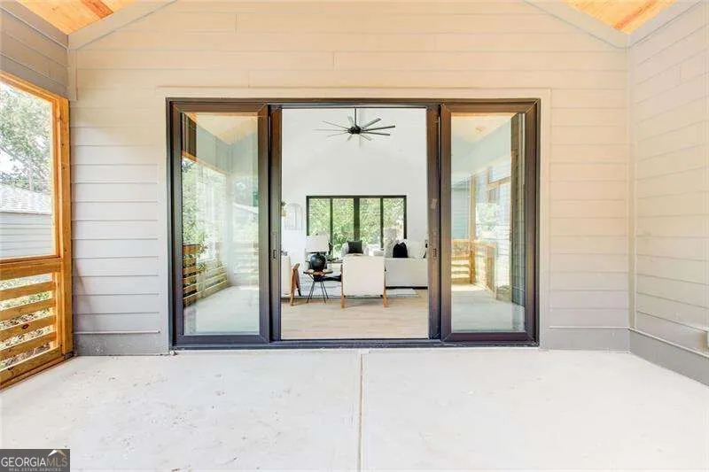 4069 Comanche DR Tucker, GA 30084