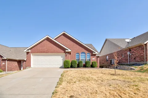 9001 Wild Rose Lane