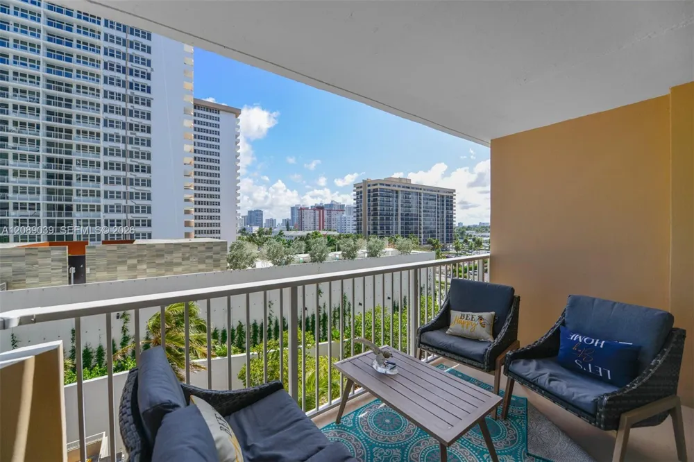 1980 S Ocean Dr #5G Hallandale Beach, FL 33009