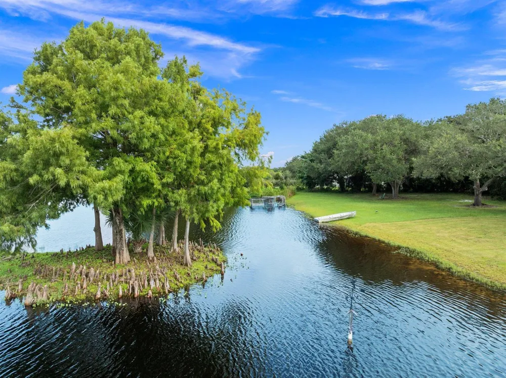 5051 Tozour Road Fort Pierce, FL 34946