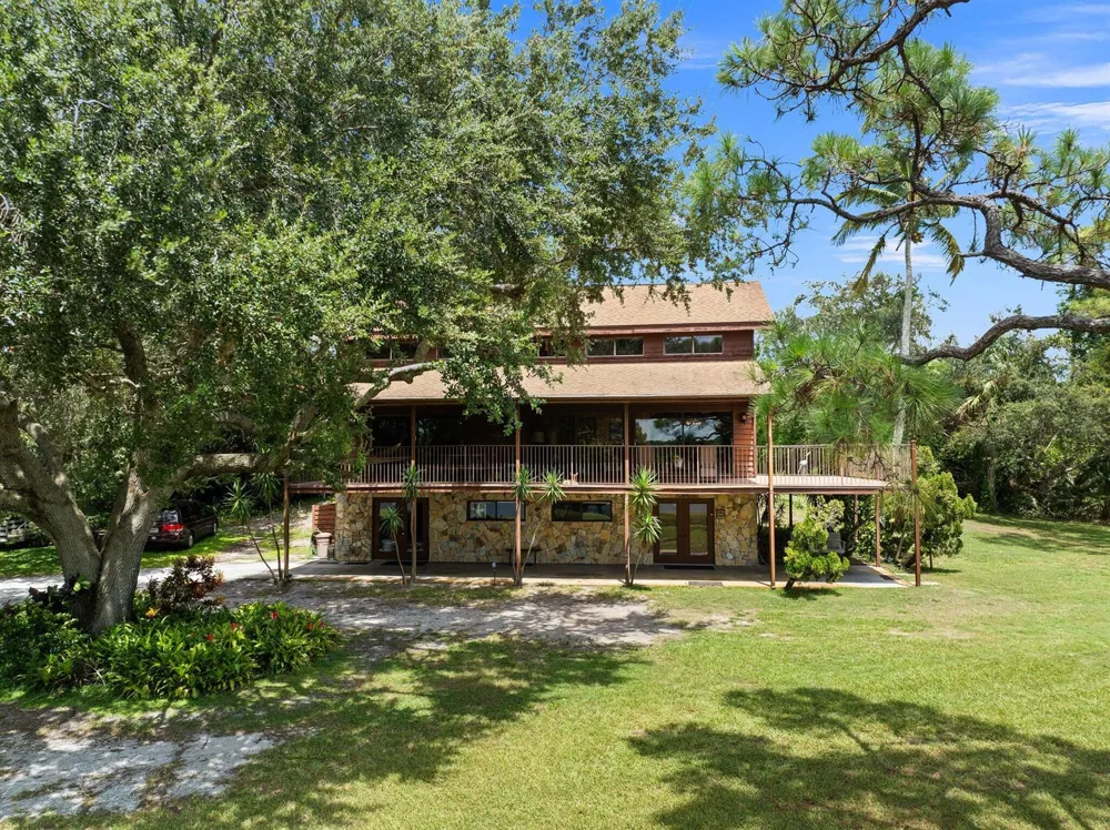5051 Tozour Road Fort Pierce, FL 34946
