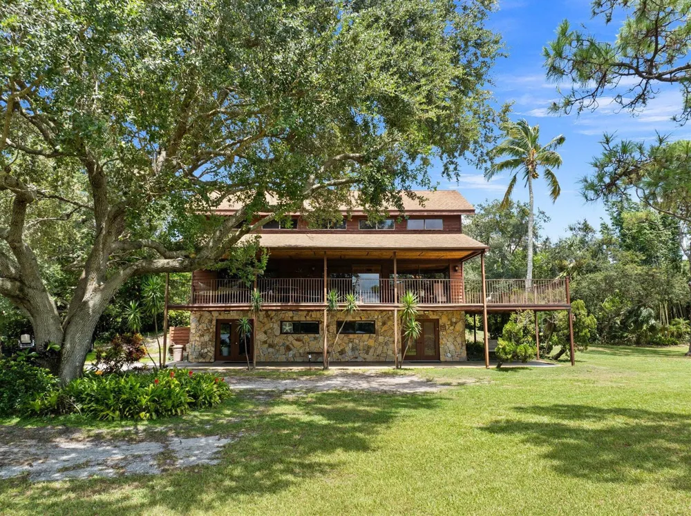 5051 Tozour Road Fort Pierce, FL 34946