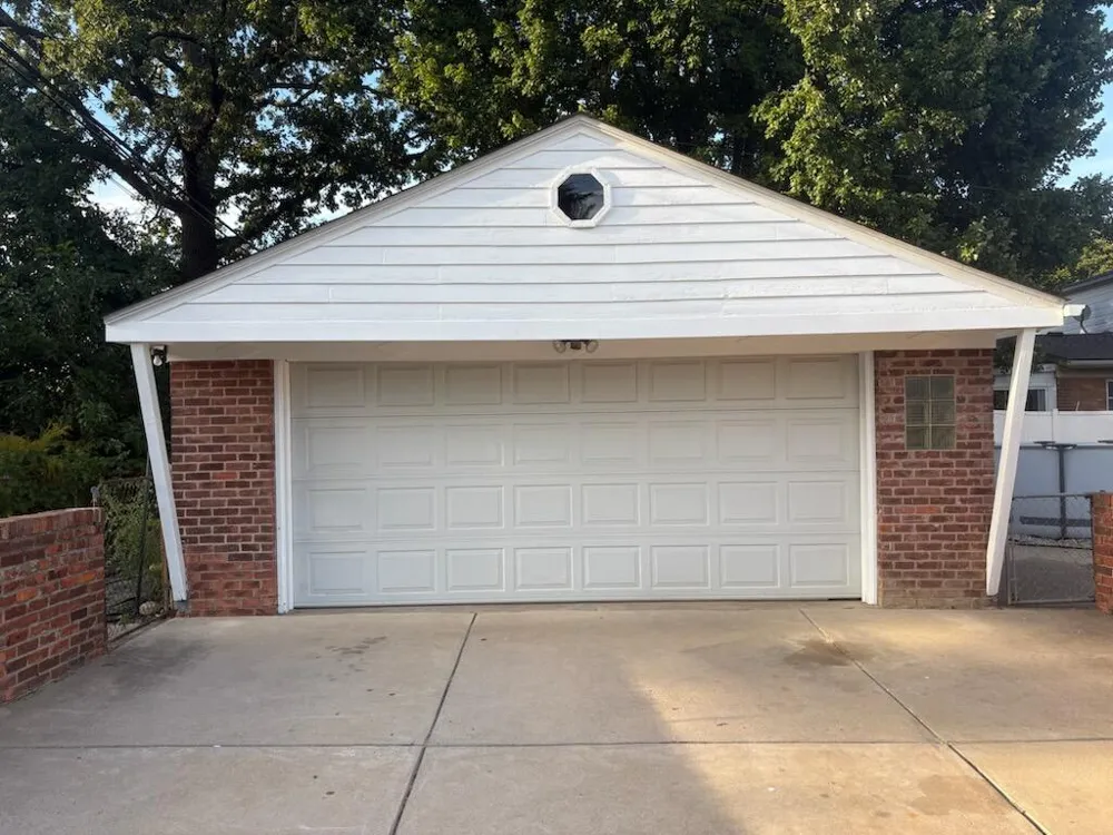 4020 Gertrude Street Dearborn Heights, MI 48125