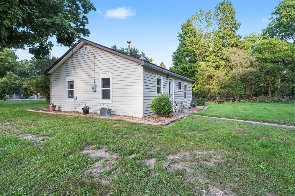 413 Marie Avenue Battle Creek, MI 49037