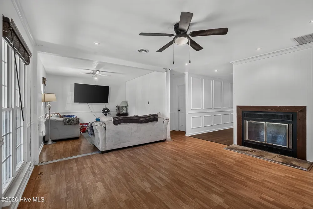 122 Mill Pond Road Jacksonville, NC 28546