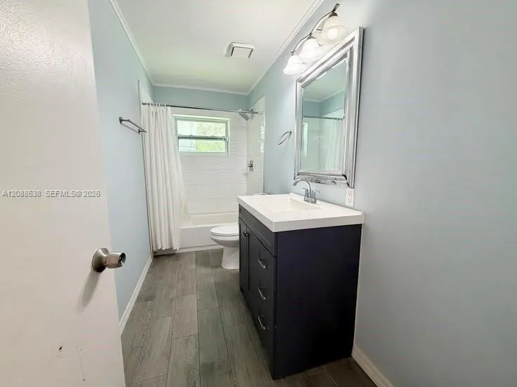 252 SW 61st Ave Plantation, FL 33317