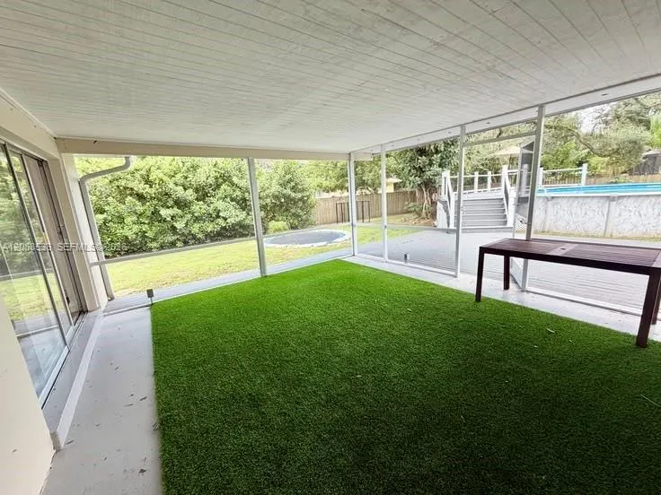 252 SW 61st Ave Plantation, FL 33317