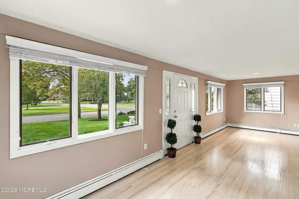 332 Pitney Avenue Spring Lake, NJ 07762