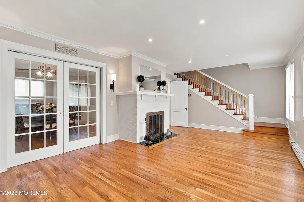 332 Pitney Avenue Spring Lake, NJ 07762
