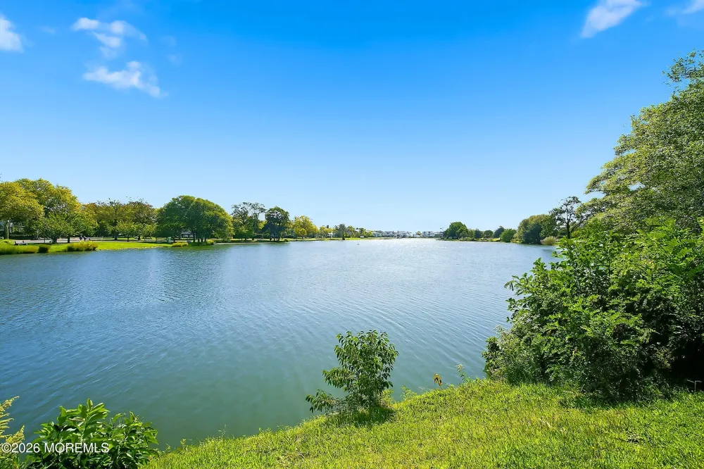 332 Pitney Avenue Spring Lake, NJ 07762