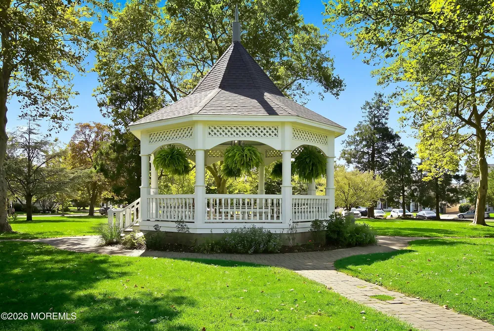 332 Pitney Avenue Spring Lake, NJ 07762
