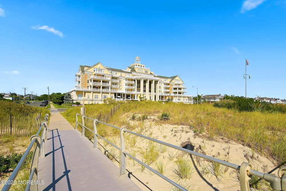 332 Pitney Avenue Spring Lake, NJ 07762