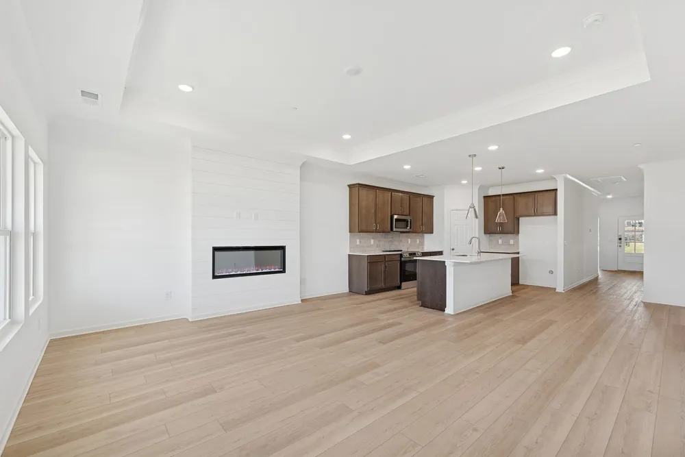 2401 Sharpstone Drive Columbia, TN 38401